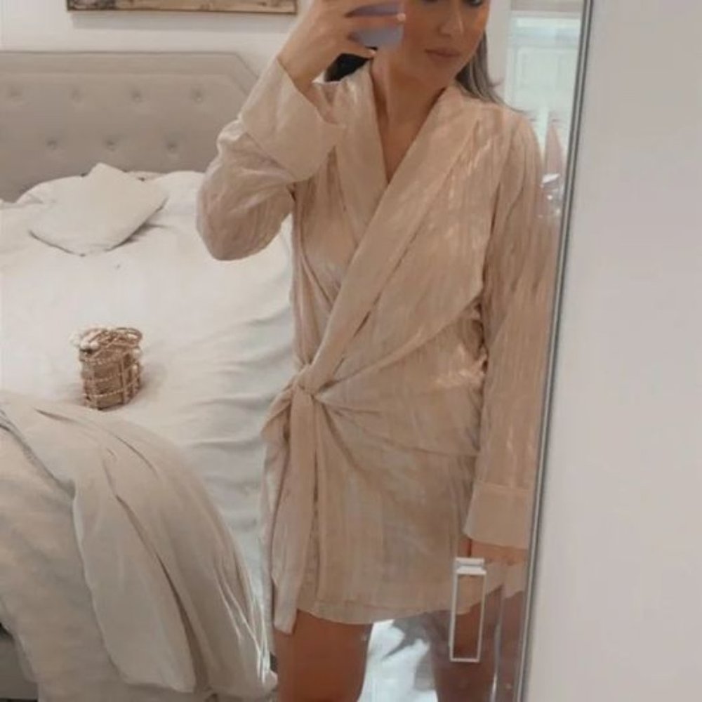 BCBGMAXAZRIA Velvet Robe Dress Aldmont Pink Color Size XS $300